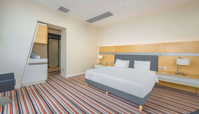 Radisson Blu Hotel, Batumi - Premium Room sea view