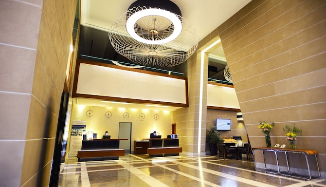 Radisson Blu Hotel, Batumi - Lobby