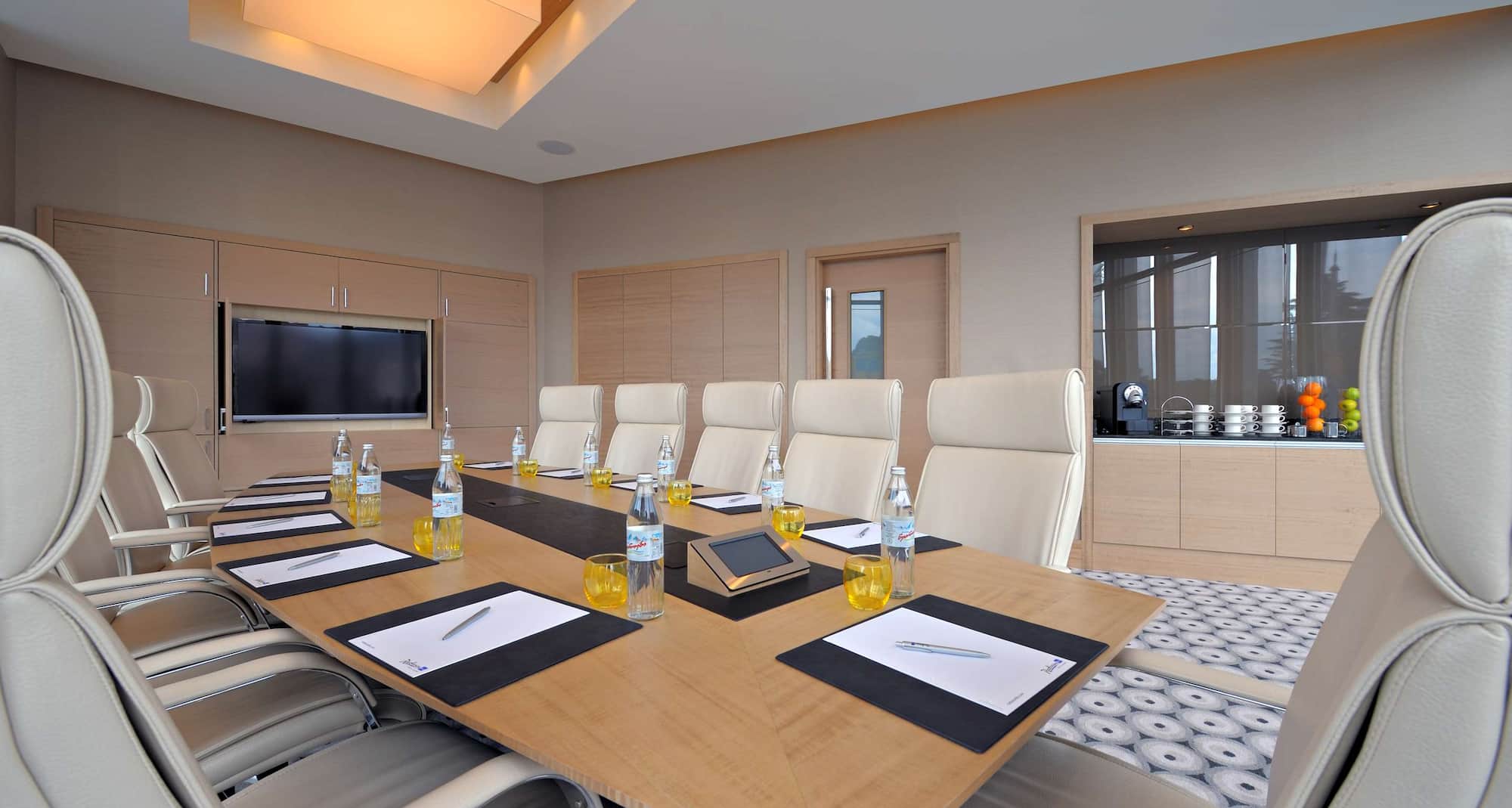 Radisson Blu Hotel, Batumi - חדר ישיבות