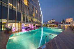Radisson Blu Hotel, Batumi - открытый бассейн
