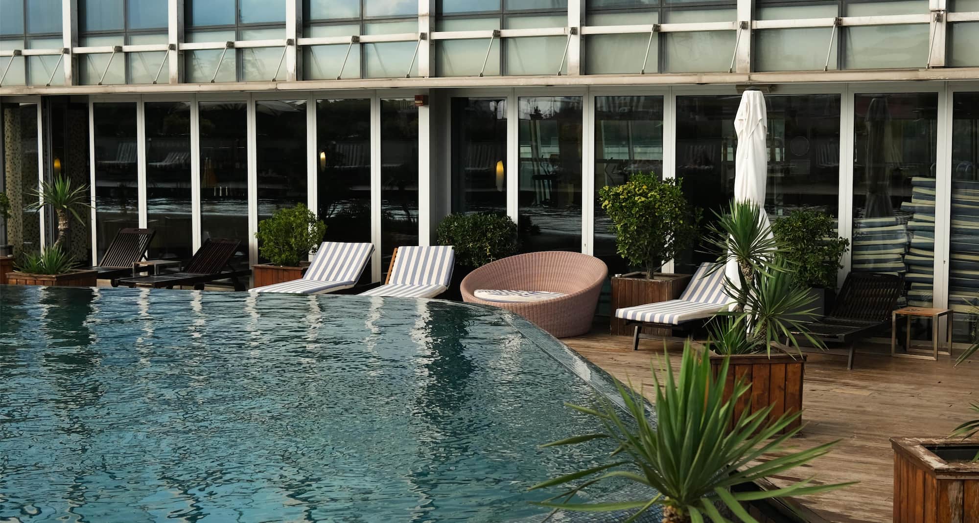 Radisson Blu Hotel, Batumi - Outdoor pool