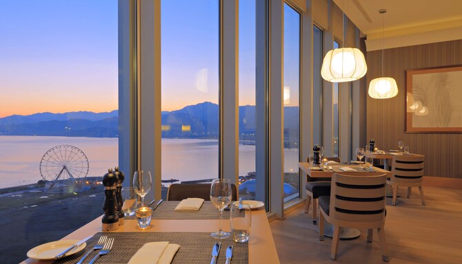 Radisson Blu Hotel, Batumi - Restaurant