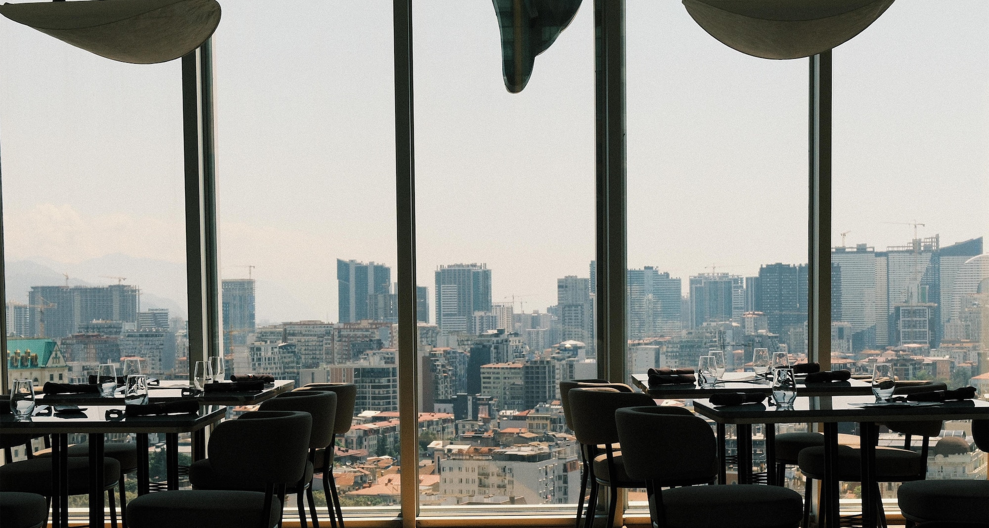 Radisson Blu Hotel, Batumi - Umami at Clouds