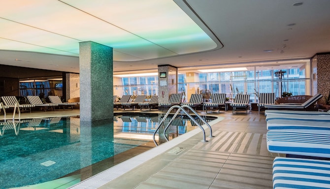 Radisson Blu Hotel, Batumi - Indoor Pool