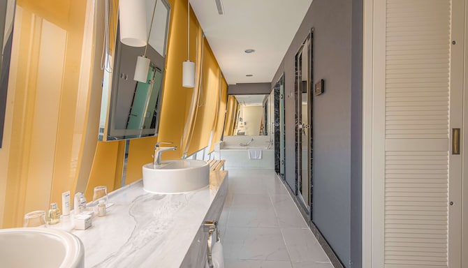 Radisson Blu Hotel, Batumi - Family Suite- Sea view