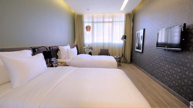 Radisson Blu Hotel, Beirut Verdun - Executive Room - Lounge Access"