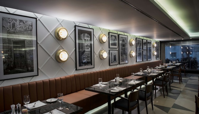 Radisson Blu Hotel, Beirut Verdun - Restaurant Cook House