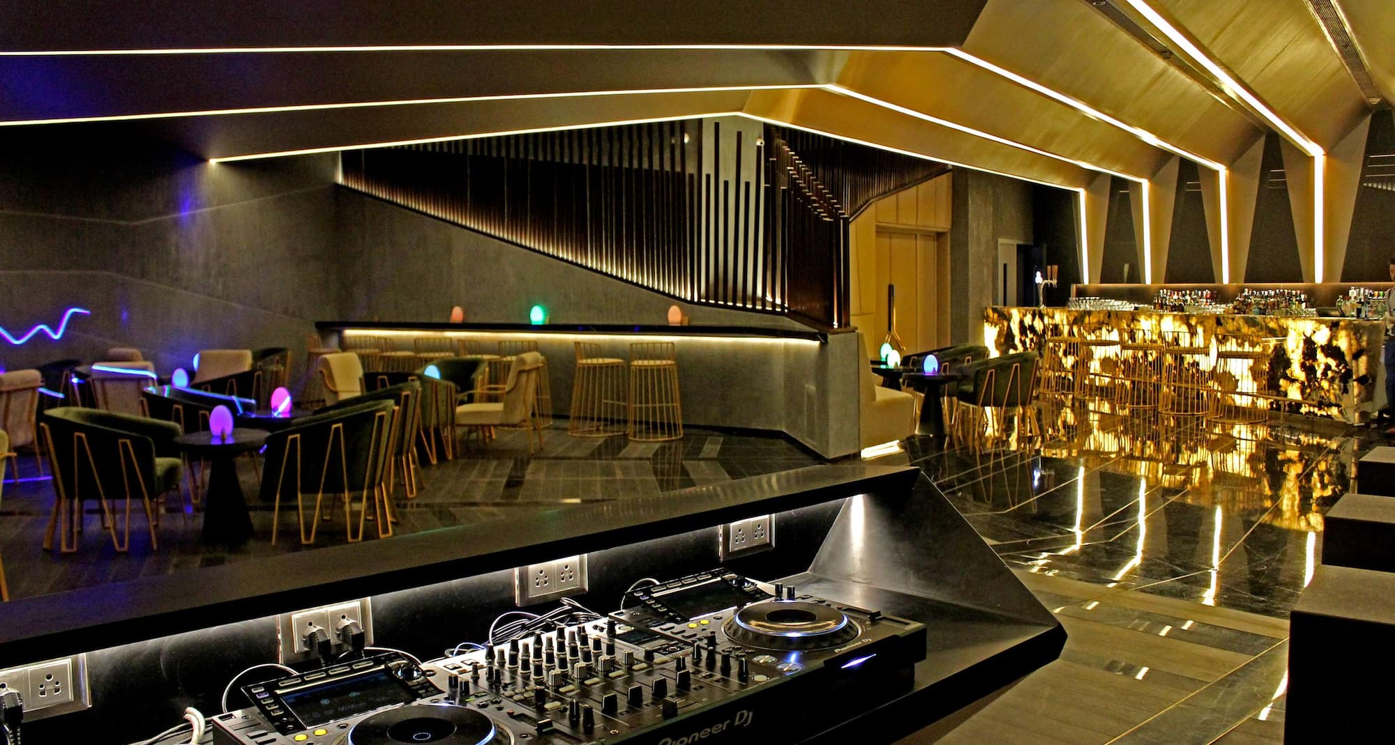 Radisson Blu Bengaluru Outer Ring Road - Marquis Nightclub