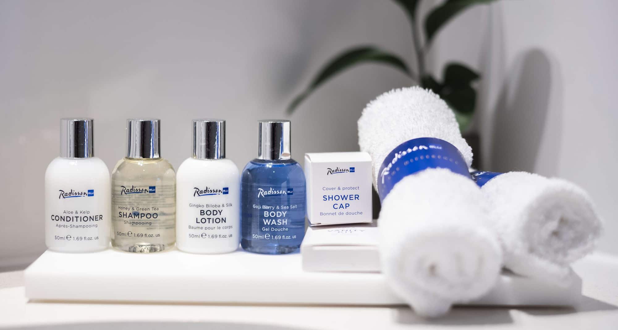 Radisson Blu Hotel, Bengaluru Outer Ring Road - Bathroom amenities