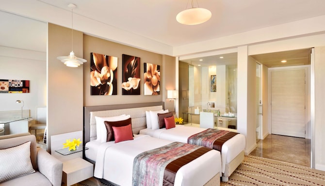 Radisson Blu Bengaluru Outer Ring Road - Guest Room