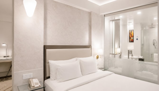 Radisson Blu Hotel, Bengaluru Outer Ring Road - Superior Room
