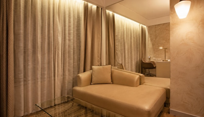 Radisson Blu Hotel, Bengaluru Outer Ring Road - Deluxe Room