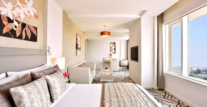 Radisson Blu Bengaluru Outer Ring Road - Junior Suite