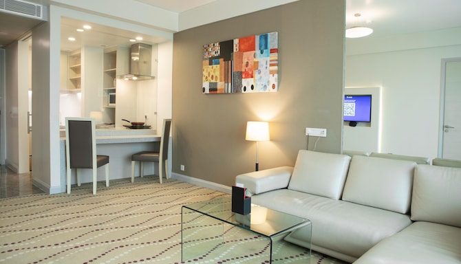 Radisson Blu Hotel, Bengaluru Outer Ring Road - One Bedroom Suite