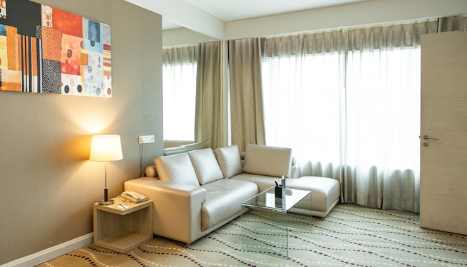 Radisson Blu Hotel, Bengaluru Outer Ring Road - One Bedroom Suite