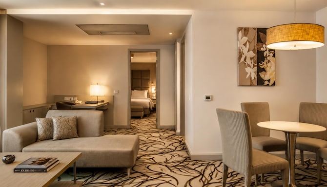 Radisson Blu Hotel, Bengaluru Outer Ring Road - Executive Suite