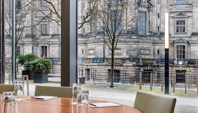 Radisson Blu Hotel, Berlin - Topas Boardroom
