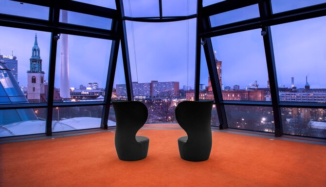 Radisson Blu Hotel, Berlin - DomLounge Chairs