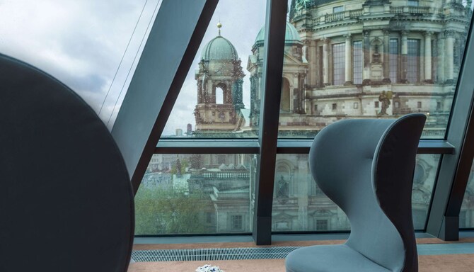 Radisson Blu Hotel, Berlin - DomLounge Chair