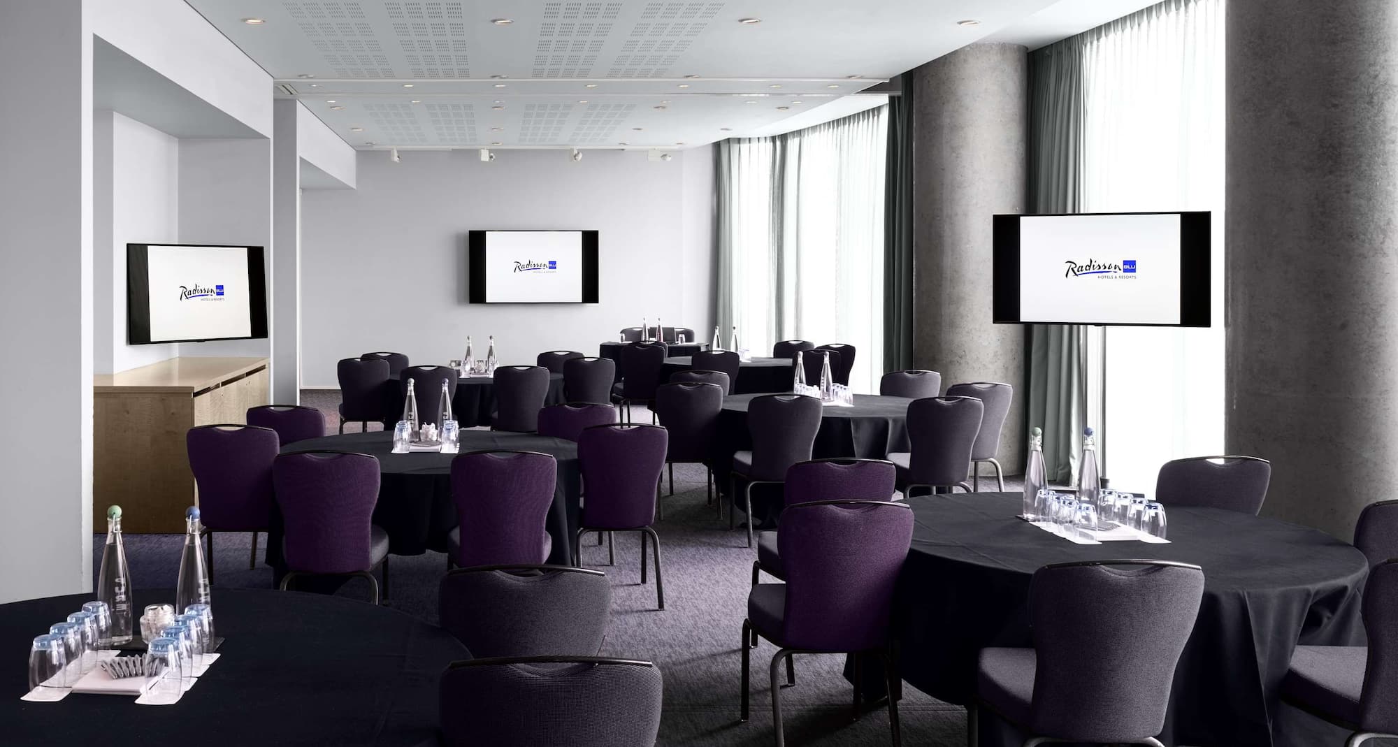 Radisson Blu Hotel, Birmingham - The Lunar Suite