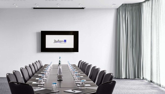 Radisson Blu Hotel, Birmingham - Light suite