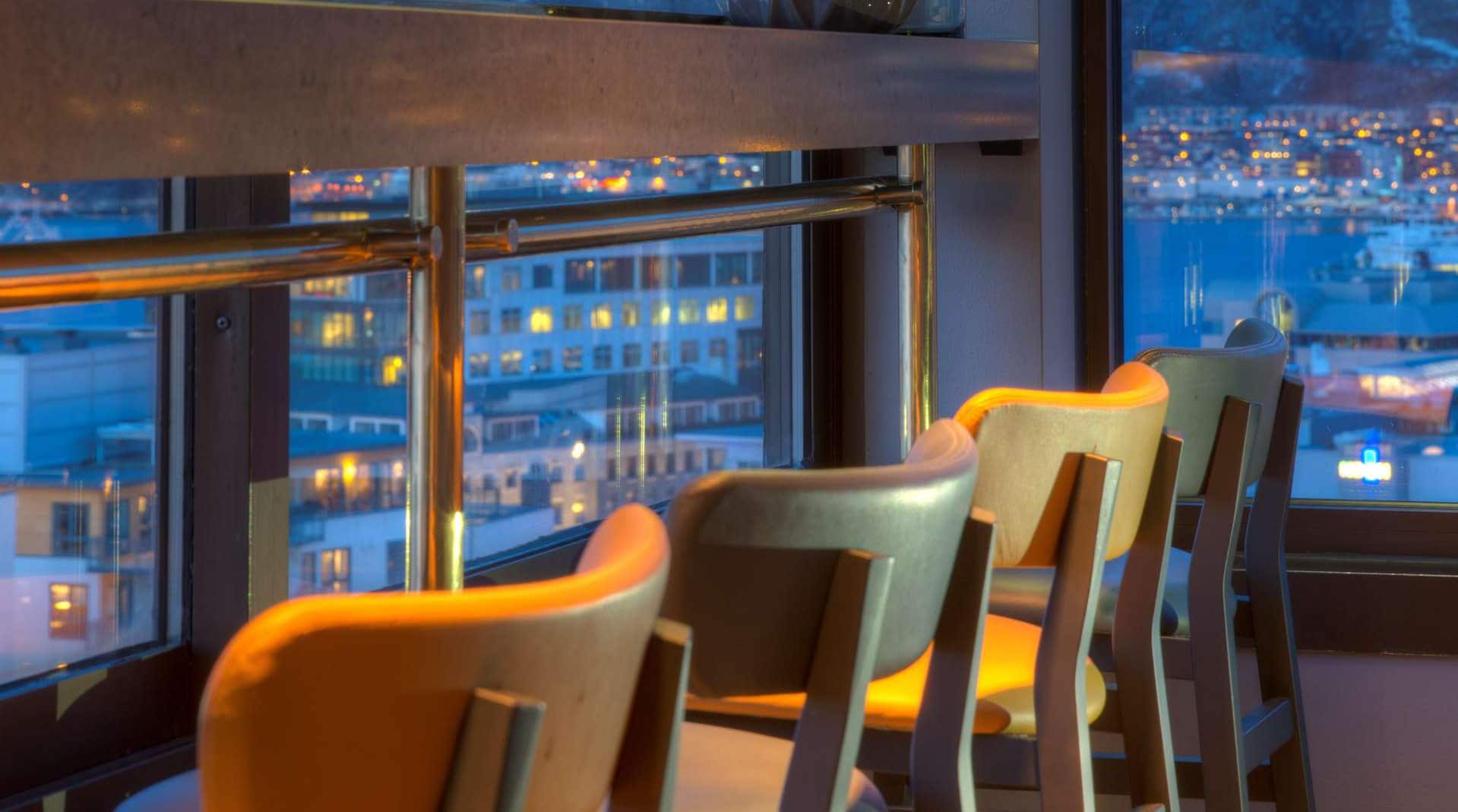 Radisson Blu Hotel, Bodø - Bar Table