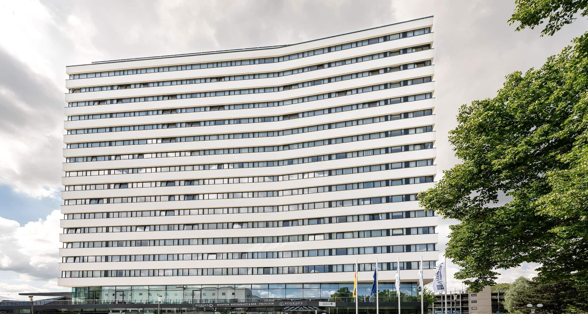 Radisson Blu Hotel, Bonn - Aussenansicht des Hotels