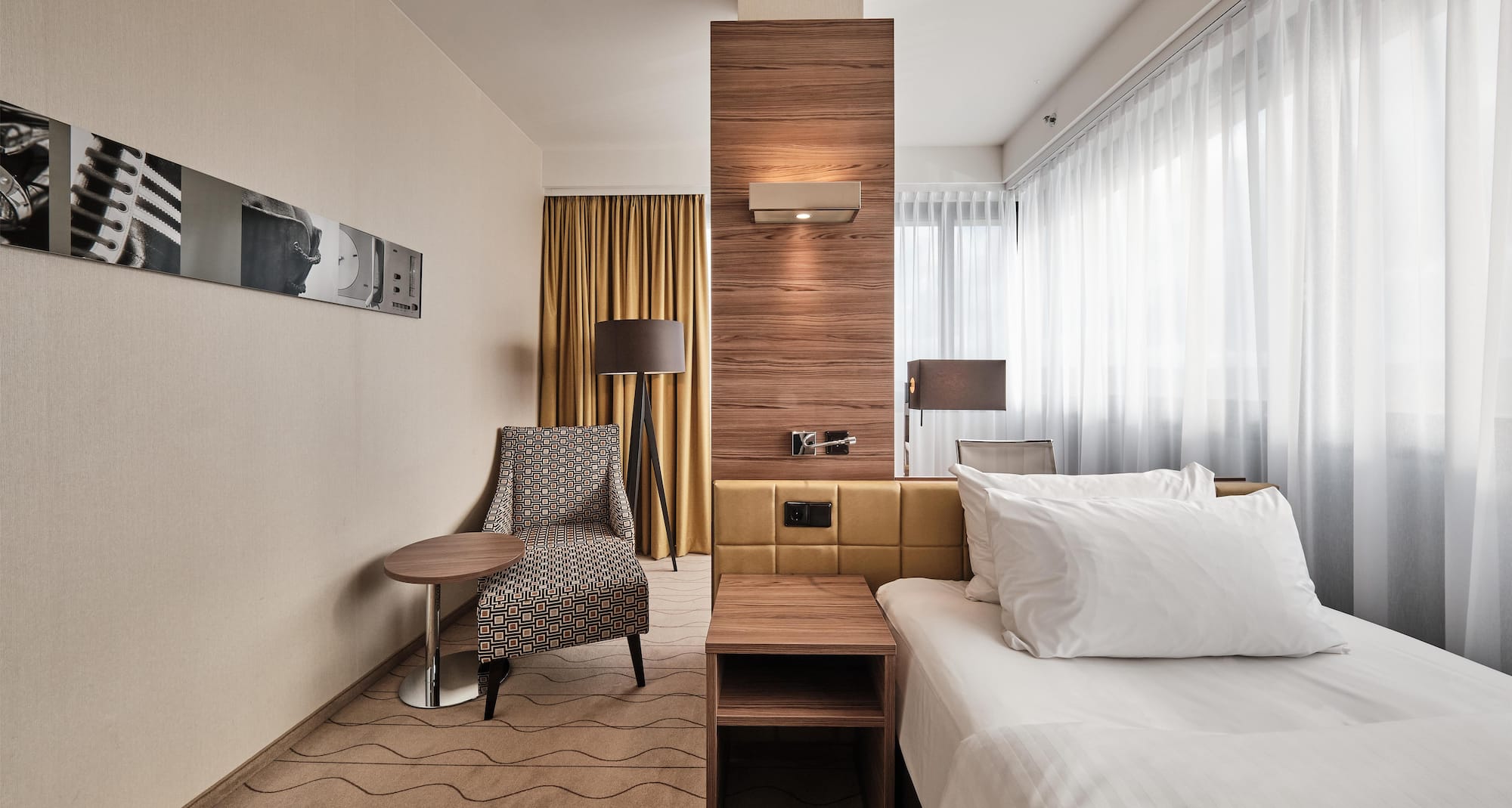 Radisson Blu Hotel, Bonn - Single Room