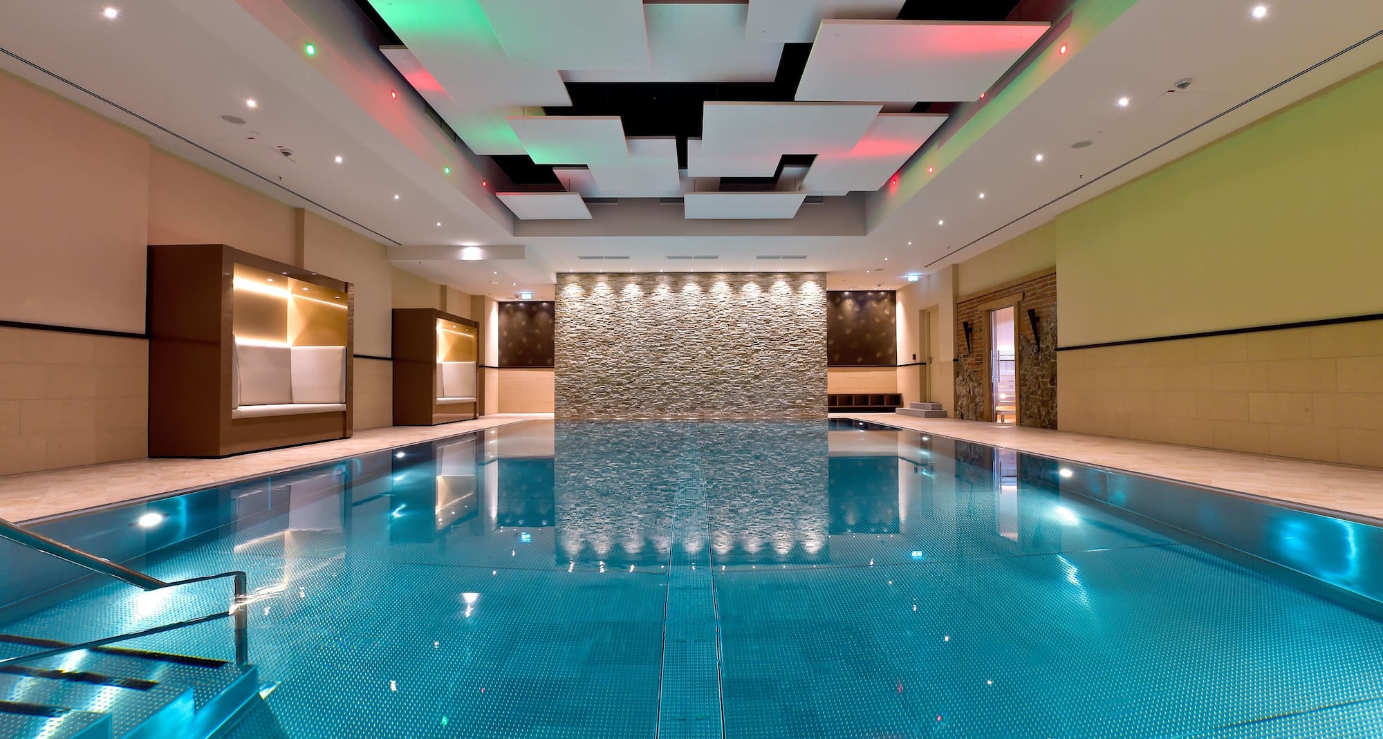 Radisson Blu Hotel, Bonn - Pool