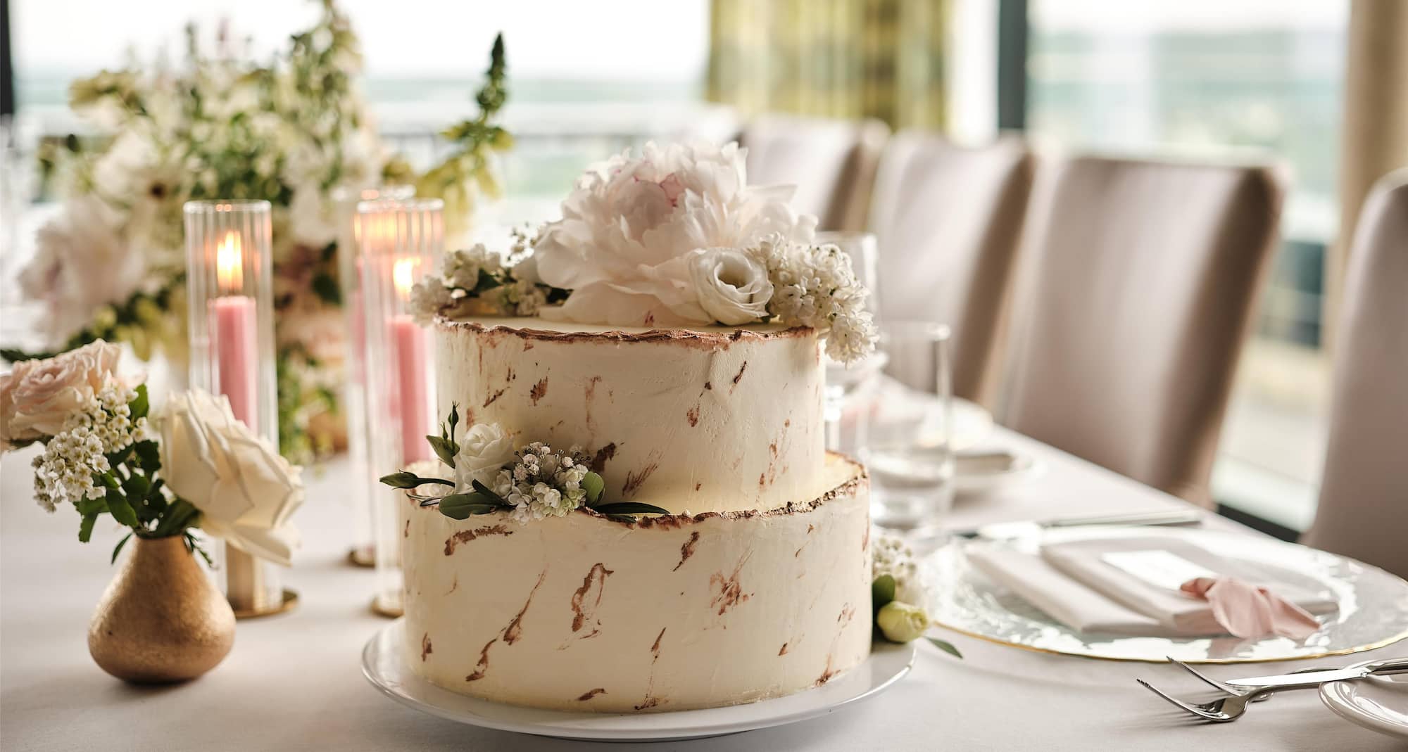 Radisson Blu Hotel, Bonn - Wedding at the Sky Bar