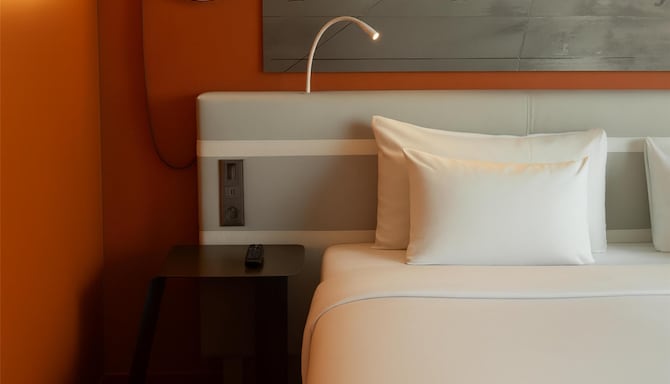 Radisson Blu Hotel, Bordeaux - Standard & Superior Room
