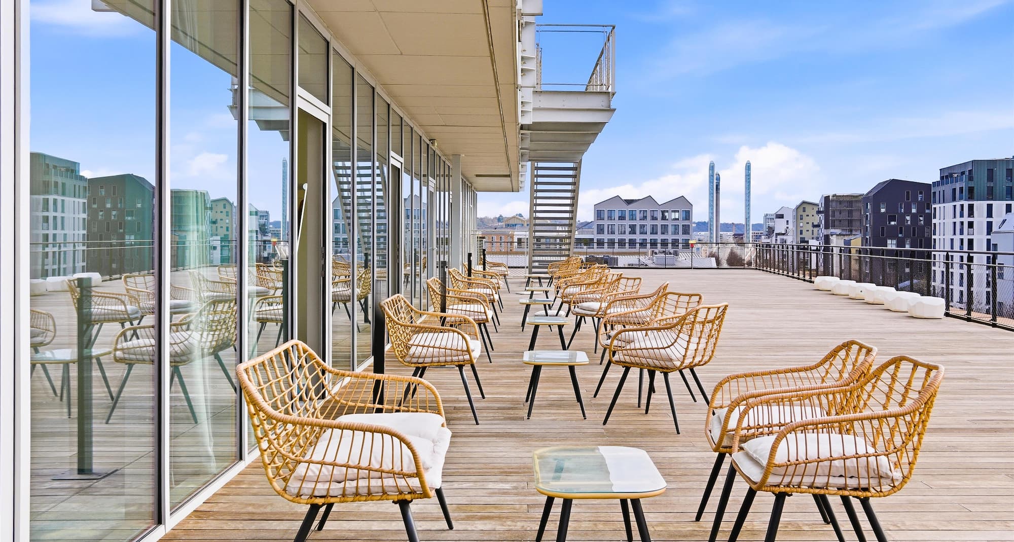 Radisson Blu Hotel, Bordeaux - ROOFTOP ESCALE