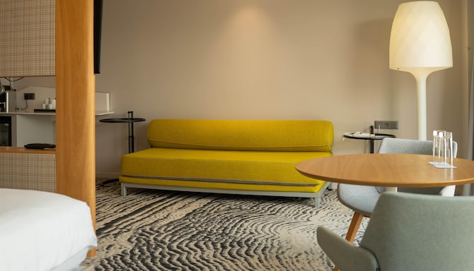 Radisson Blu Hotel, Bordeaux - Suite Living Room