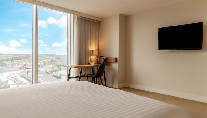 Radisson Blu Hotel, Bristol - Premium Room - Harbor View