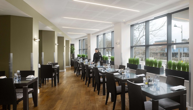 Radisson Blu Hotel, Bristol - Restaurant Collage