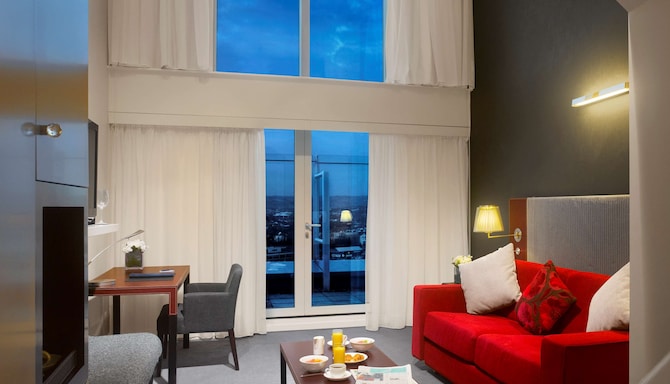 Radisson Blu Hotel, Bristol - Presidential suite living room