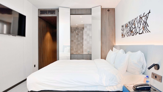 Radisson Blu Hotel, Bruges - Guest room