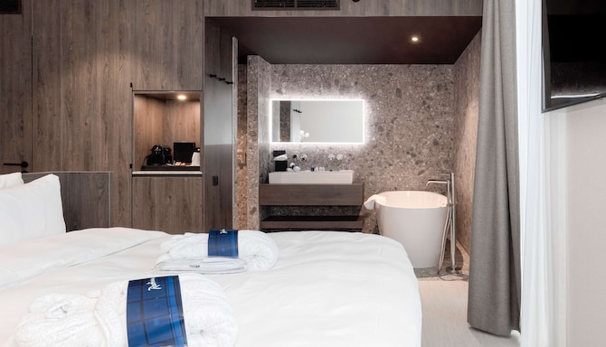 Radisson Blu Hotel, Bruges - Guest room