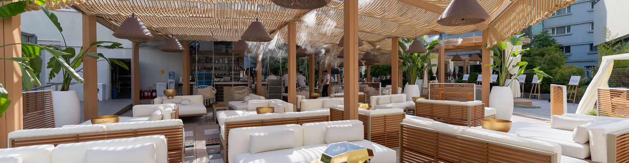 Radisson Blu Hotel, Bucharest - NAMI Beach Club