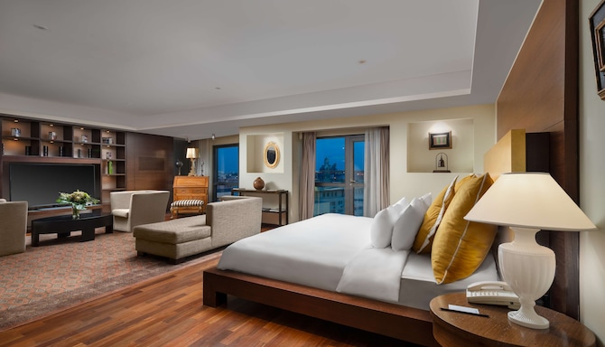 Radisson Blu Hotel, Bucharest - Royal Suite with lounge access & pool view