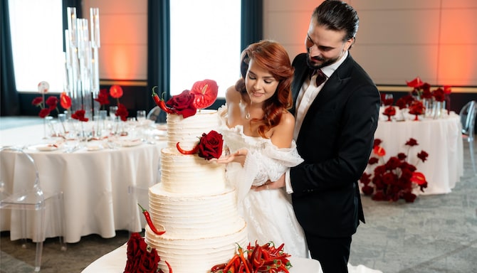 Radisson Blu Hotel, Bucharest - Red Wedding