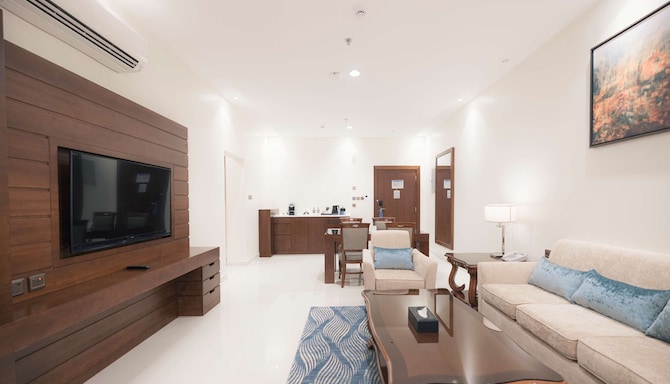Radisson Blu Hotel, Buraidah - Two Bedroom Suite