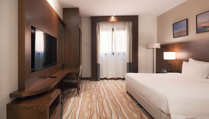 Radisson Blu Hotel, Buraidah - One Bedroom Suite