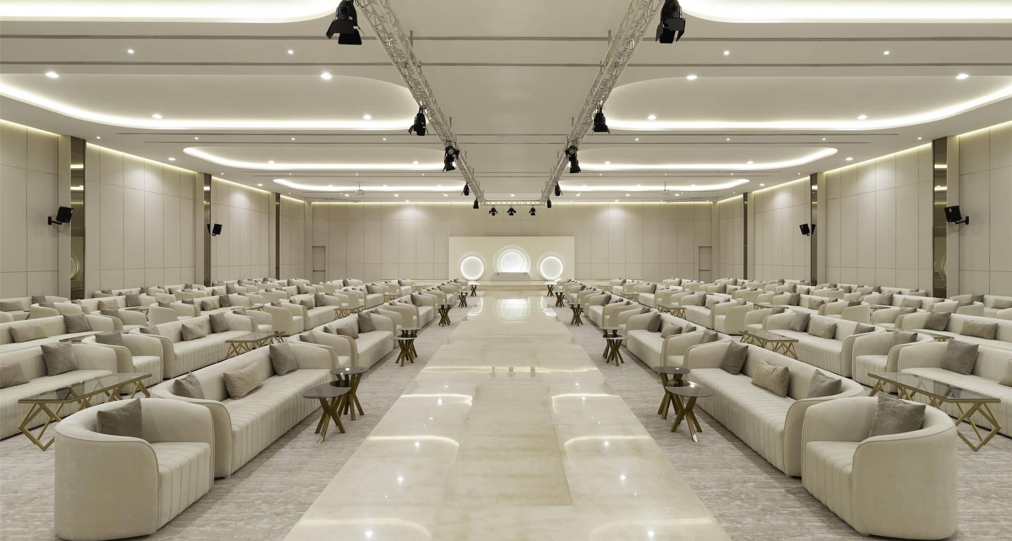 Radisson Blu Hotel, Buraidah - Laylati