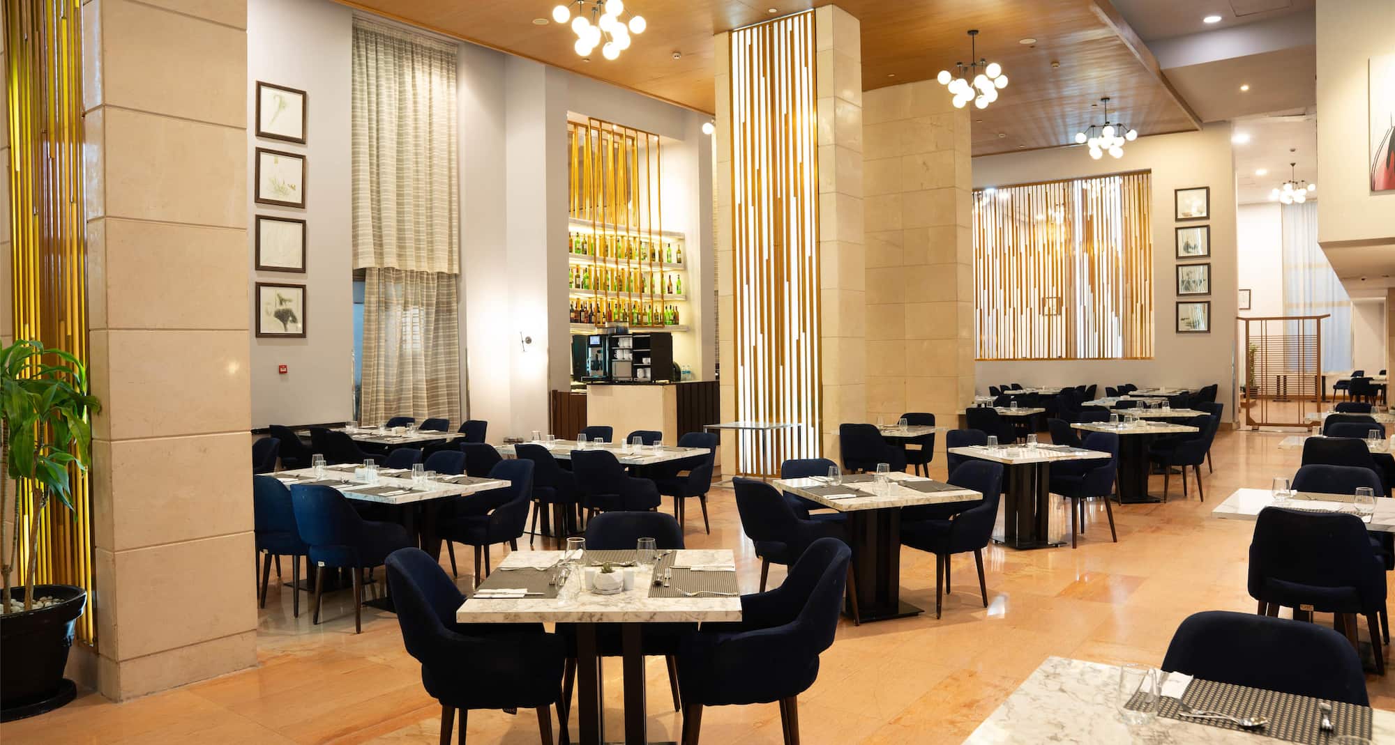 Radisson Blu Hotel, Cairo Heliopolis - MIX Restaurant