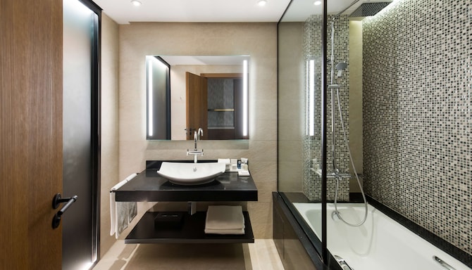 Radisson Blu Hotel, Casablanca City Center - حمام غرفة الضيوف