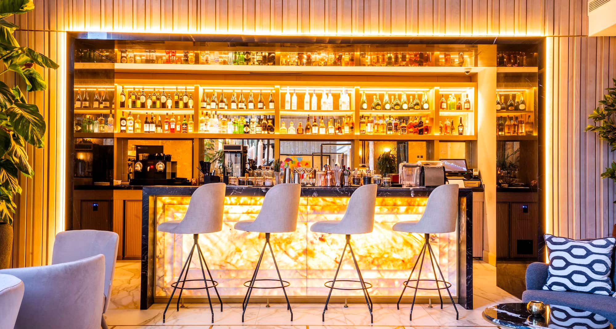 Radisson Blu Hotel, Casablanca City Center - Lobby Bar