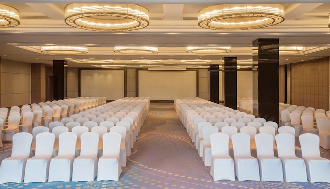 Nina Ballroom