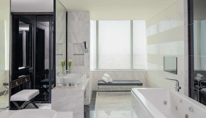 Radisson Blu Hotel, Cebu - Suite