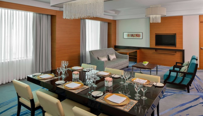 Radisson Blu Hotel, Cebu - Suite